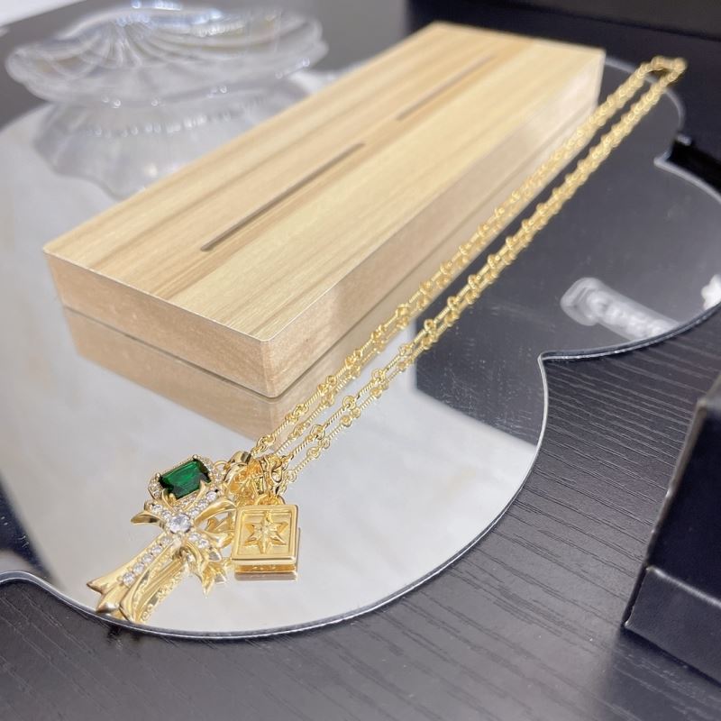 Ch**me He**ts necklaces